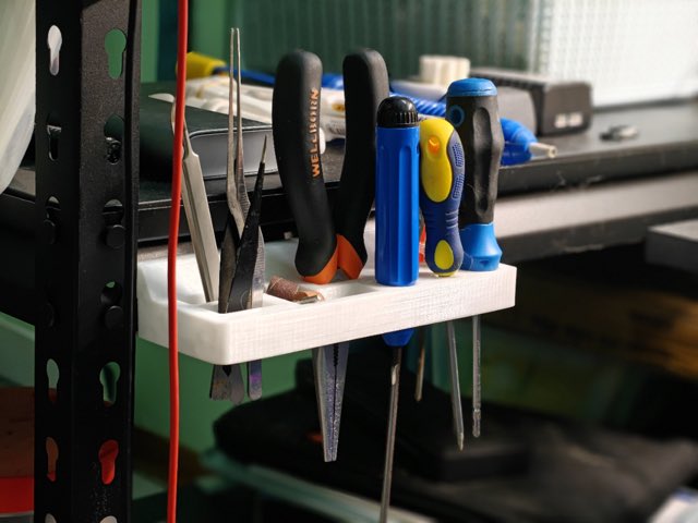 Khay tool treo tiện tay cho kệ sắt lỗ V