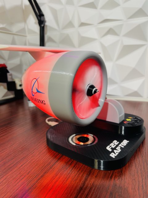 Quạt sưởi mini x Trợ lý AI thông minh